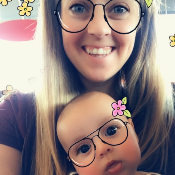 Meet your Posher, Liz - Picture 3 of 4